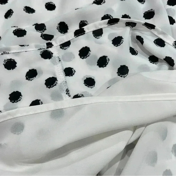 41 Hawthorn Polka Dot Polyester V-neck flowy blouse Plus size 3X - Picture 10 of 13